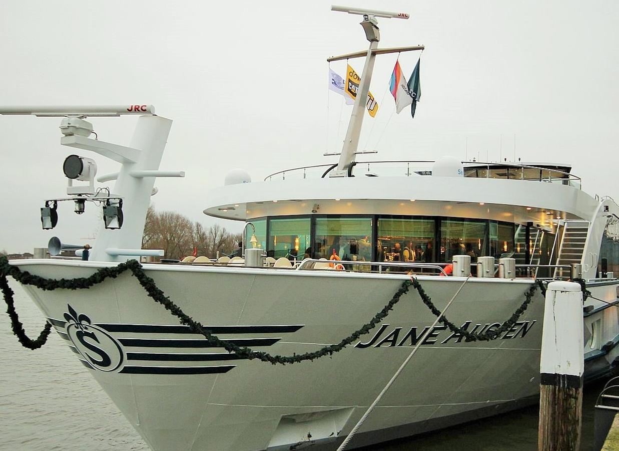 Hotel Baxter Hoare Ship Dusseldorf
